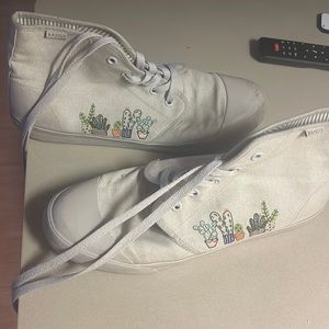 bangs hightop canvas shoes